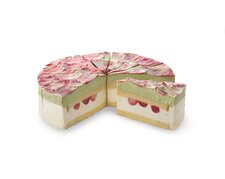 Tort cu Căpșuni și Matcha